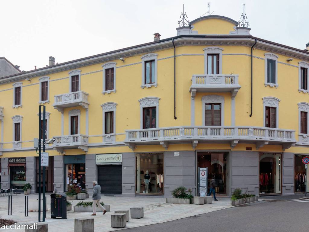 negozio in affitto a Legnano