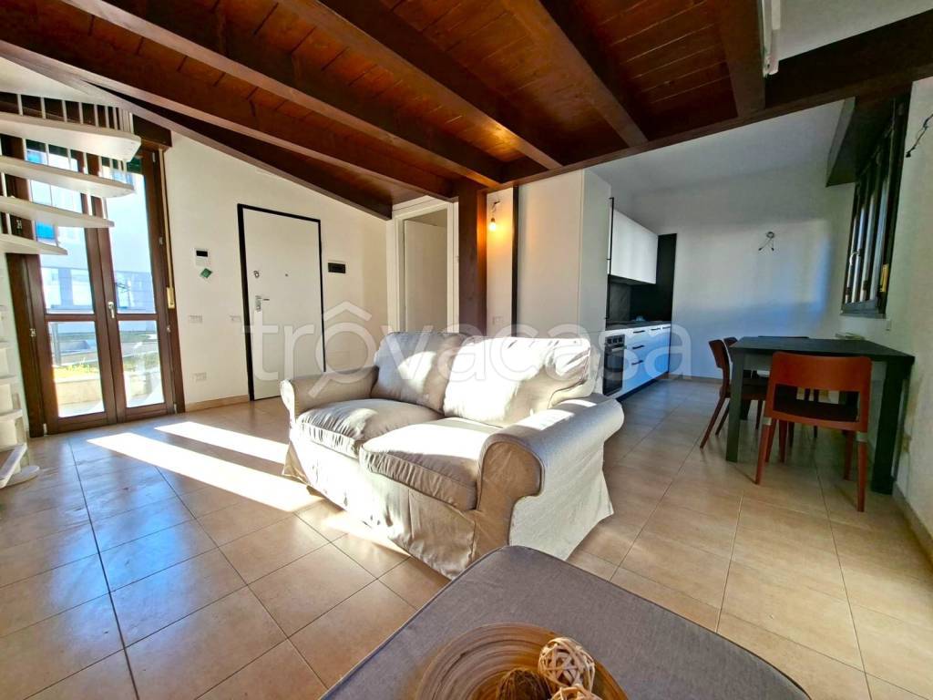 appartamento in affitto a Legnano