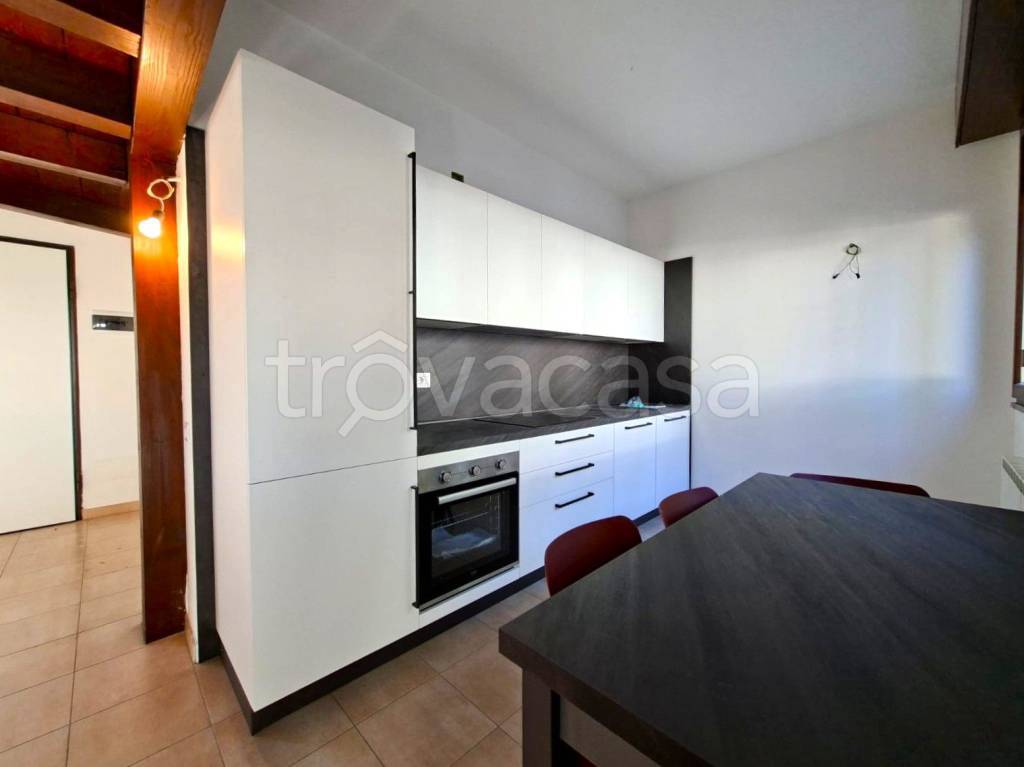 appartamento in affitto a Legnano