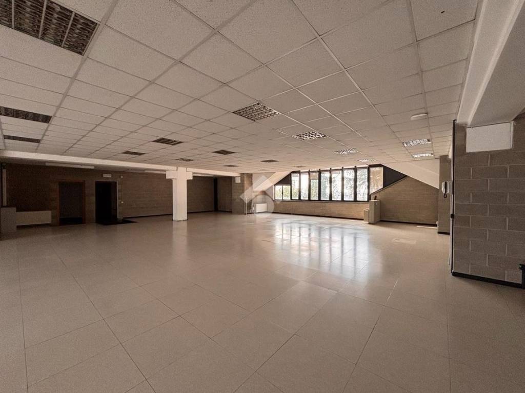 ufficio in affitto a Legnano