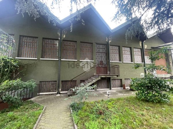 casa indipendente in affitto a Legnano