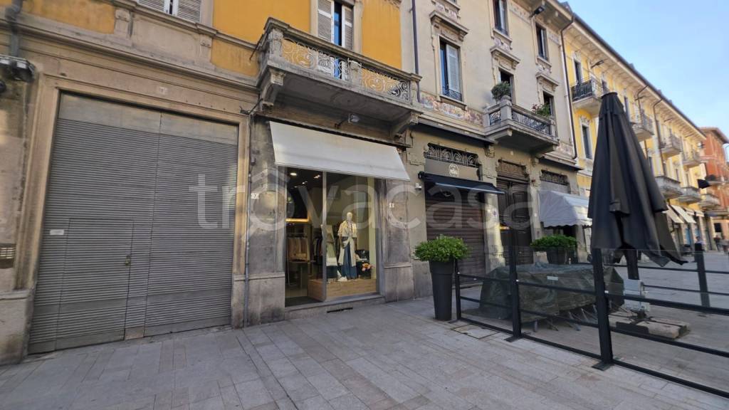negozio in affitto a Legnano