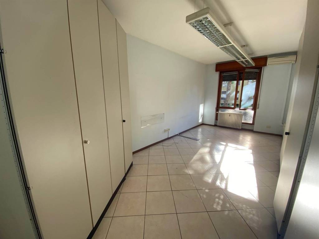 ufficio in affitto a Legnano