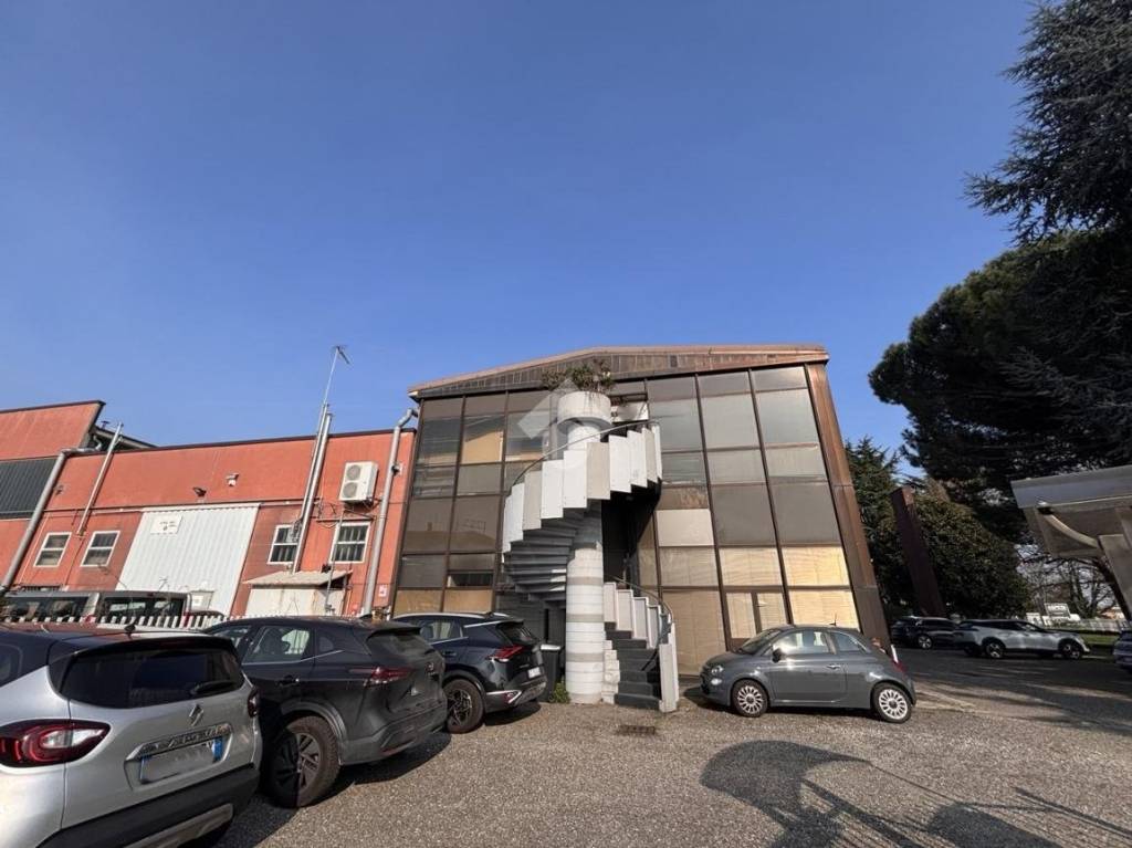 ufficio in affitto a Legnano