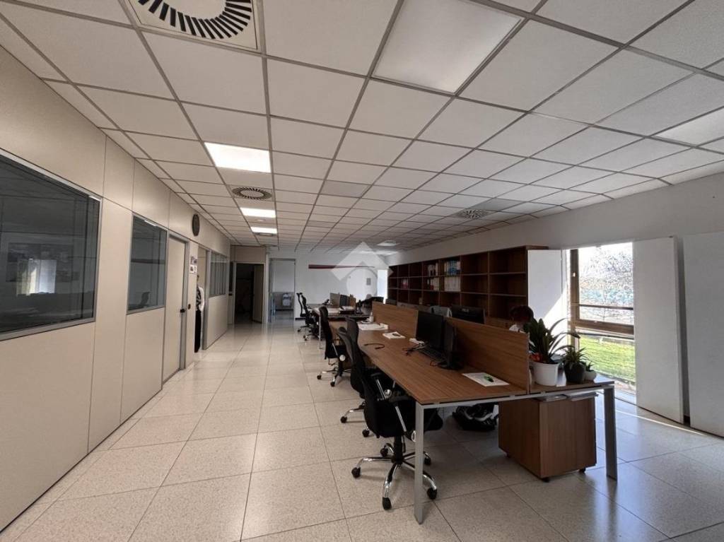 ufficio in affitto a Legnano