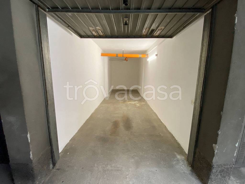 locale di sgombero in affitto a Legnano