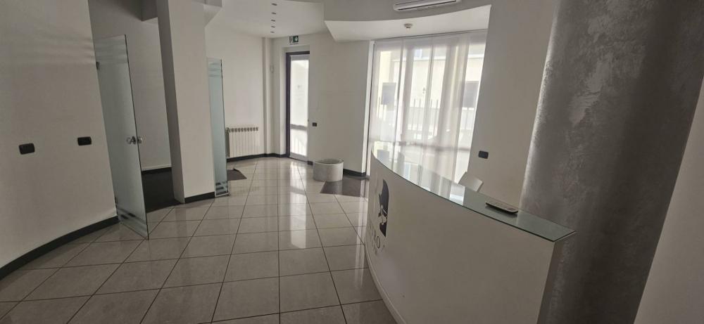 ufficio in affitto a Legnano