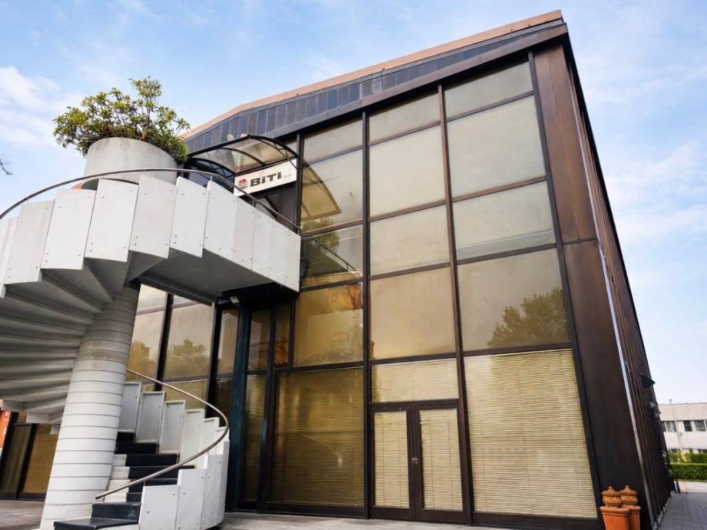 ufficio in affitto a Legnano