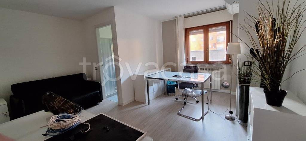 appartamento in affitto a Legnano