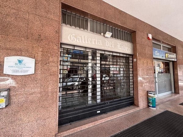 negozio in affitto a Legnano