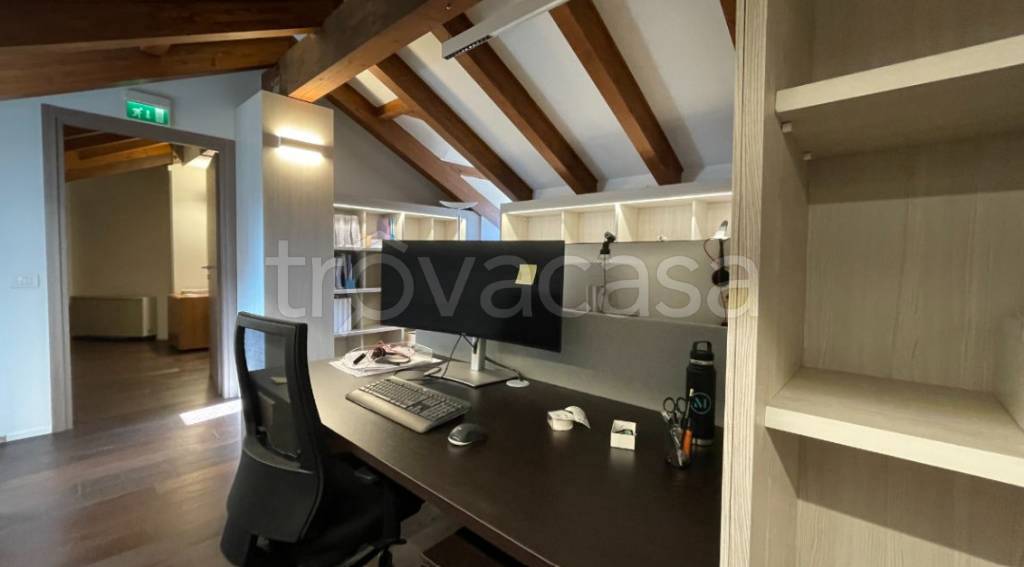 ufficio in affitto a Legnano