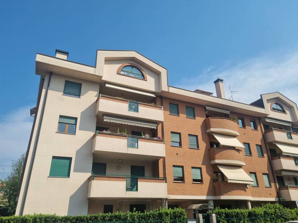 appartamento in affitto a Legnano