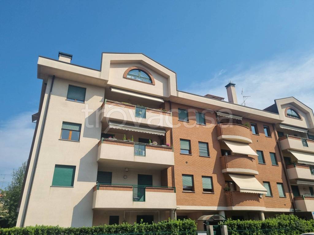 appartamento in affitto a Legnano