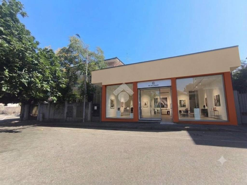 negozio in affitto a Legnano