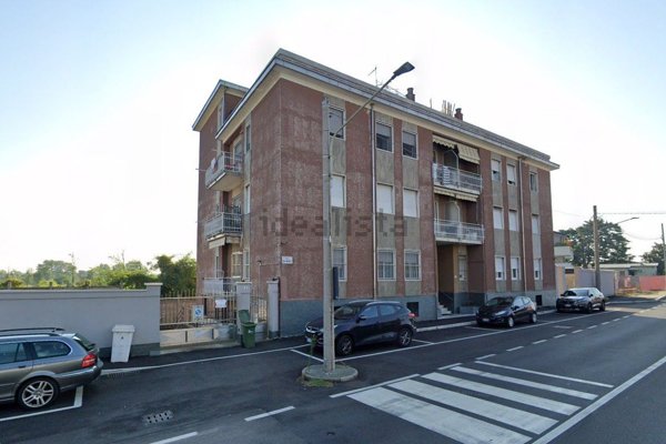 locale commerciale in affitto a Legnano