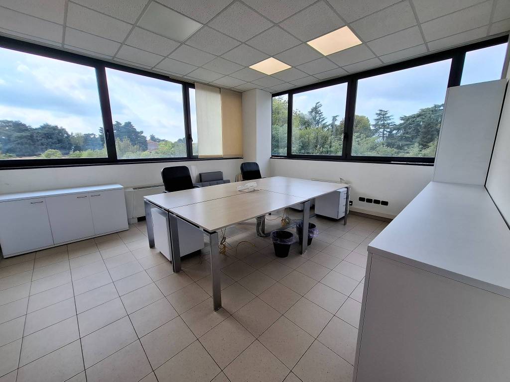 ufficio in affitto a Legnano