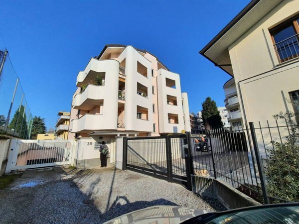 appartamento in affitto a Legnano