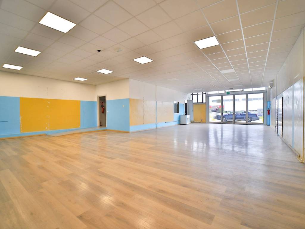 negozio in affitto a Liscate