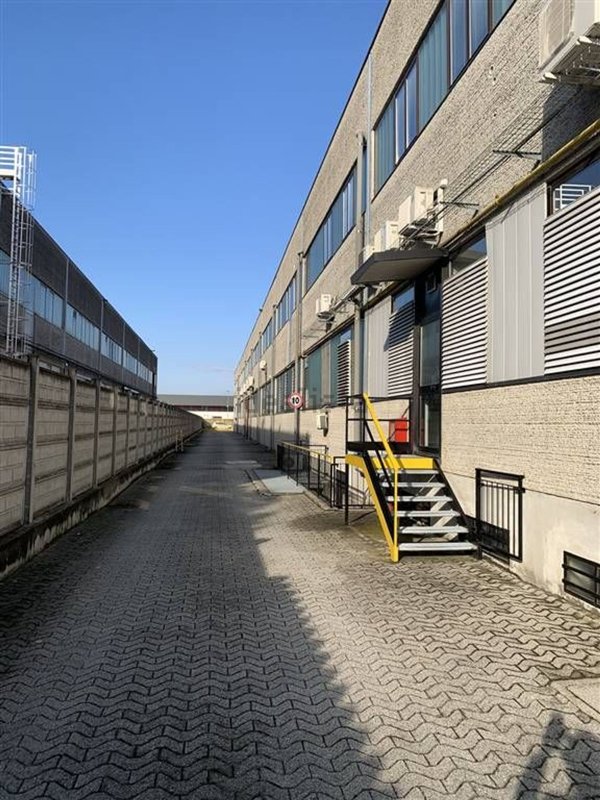 locale di sgombero in affitto a Liscate