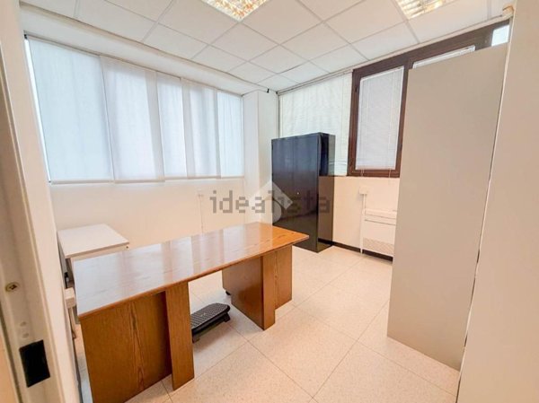 ufficio in affitto a Liscate