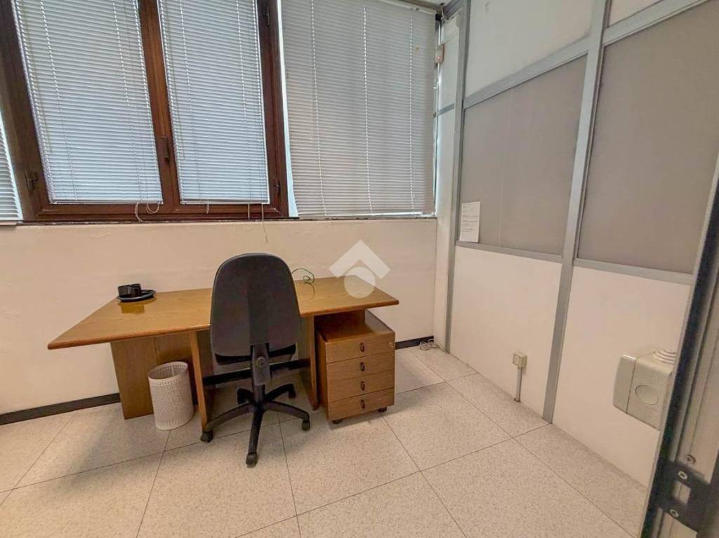 ufficio in affitto a Liscate