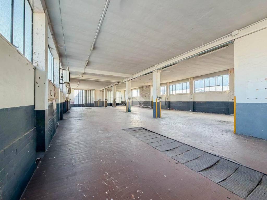 locale commerciale in affitto a Liscate