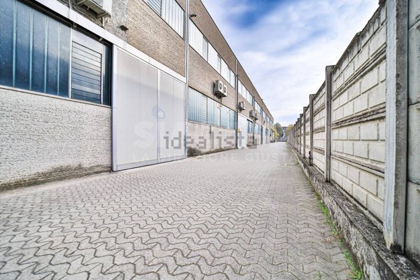 locale di sgombero in affitto a Liscate