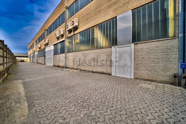 locale di sgombero in affitto a Liscate