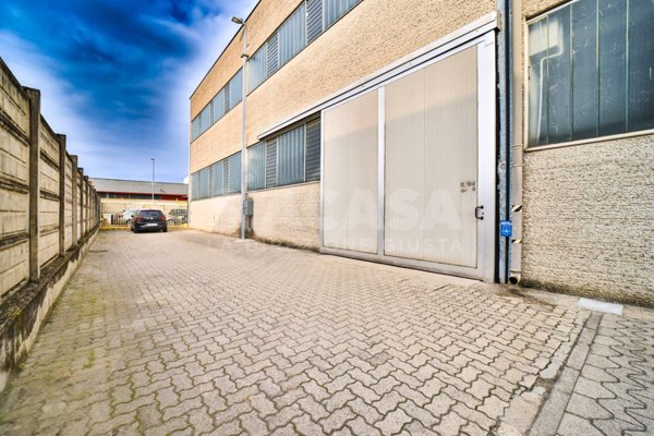 locale di sgombero in affitto a Liscate