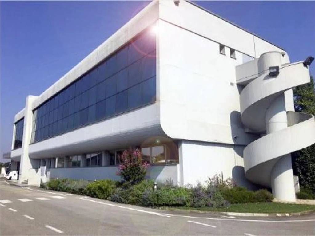 ufficio in affitto a Liscate