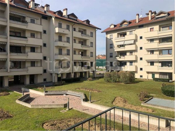 appartamento in affitto a Locate di Triulzi