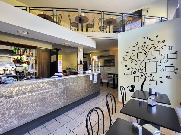 negozio in affitto a Magenta