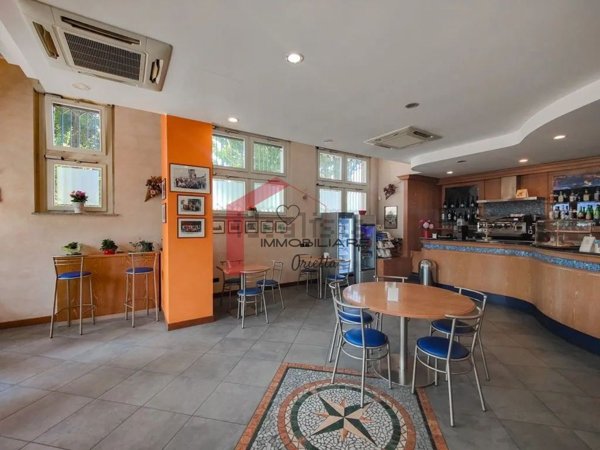 locale commerciale in affitto a Magenta