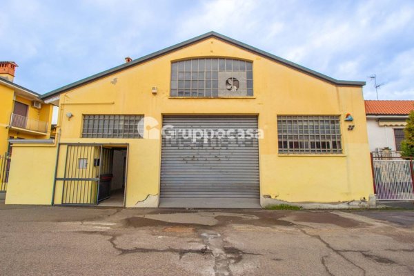 capannone in affitto a Magenta