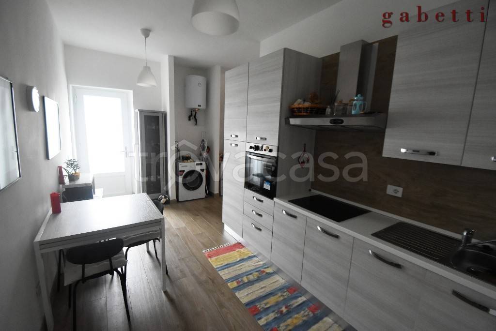 appartamento in affitto a Magenta in zona Ponte Vecchio