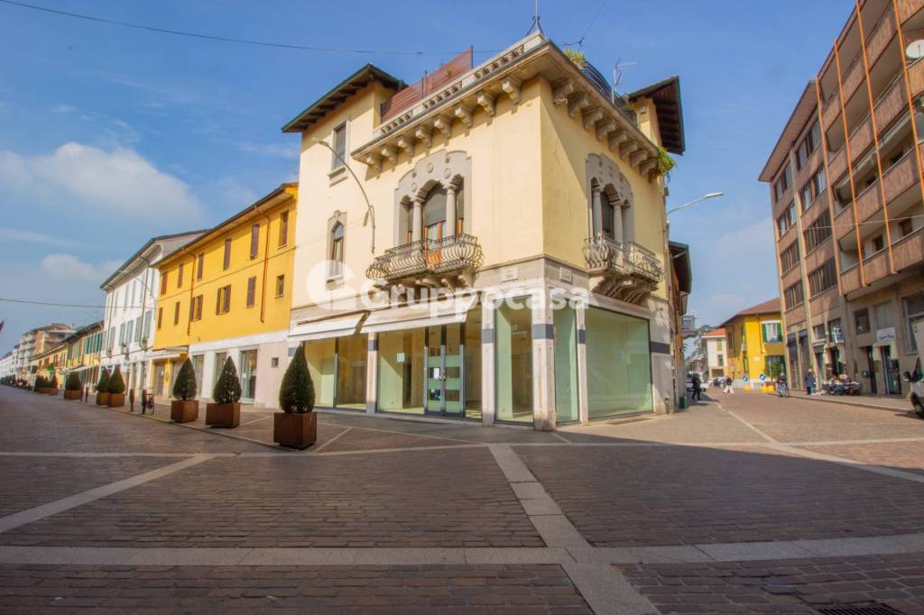 negozio in affitto a Magenta