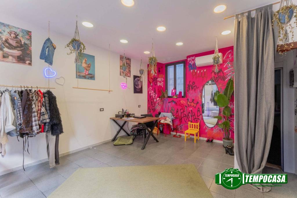 negozio in affitto a Magenta