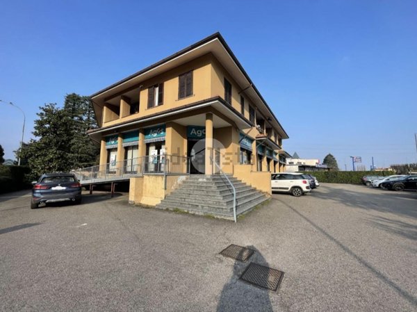 negozio in affitto a Magenta