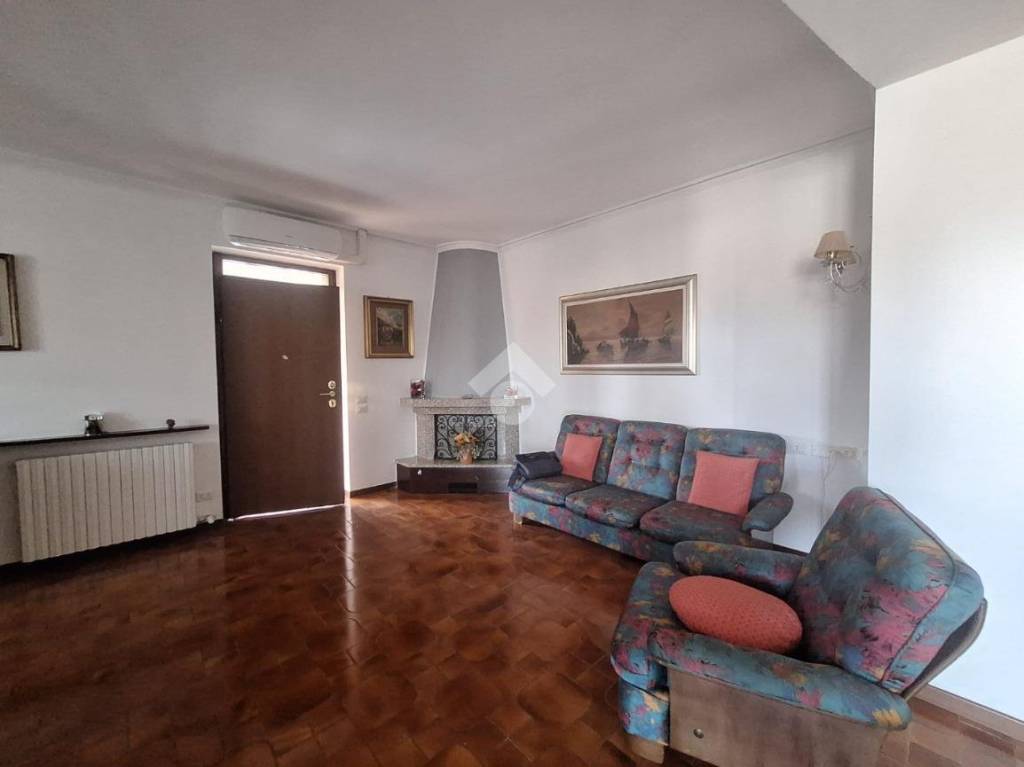 casa indipendente in affitto a Magenta