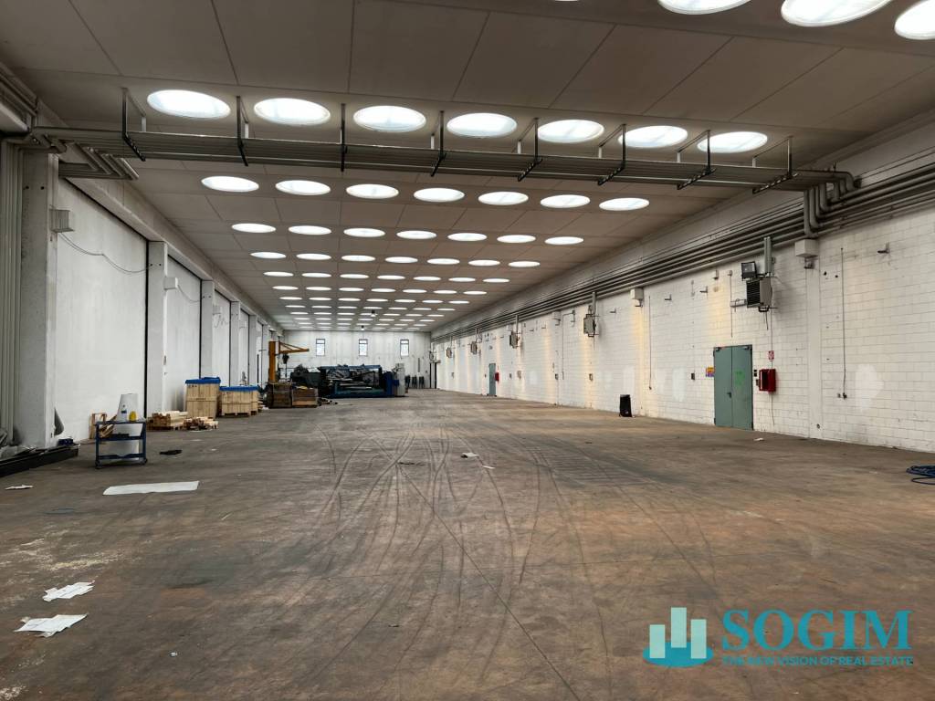 capannone in affitto a Magnago