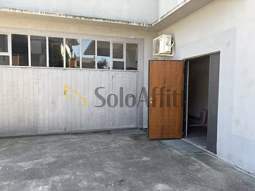 ufficio in affitto a Magnago in zona Bienate