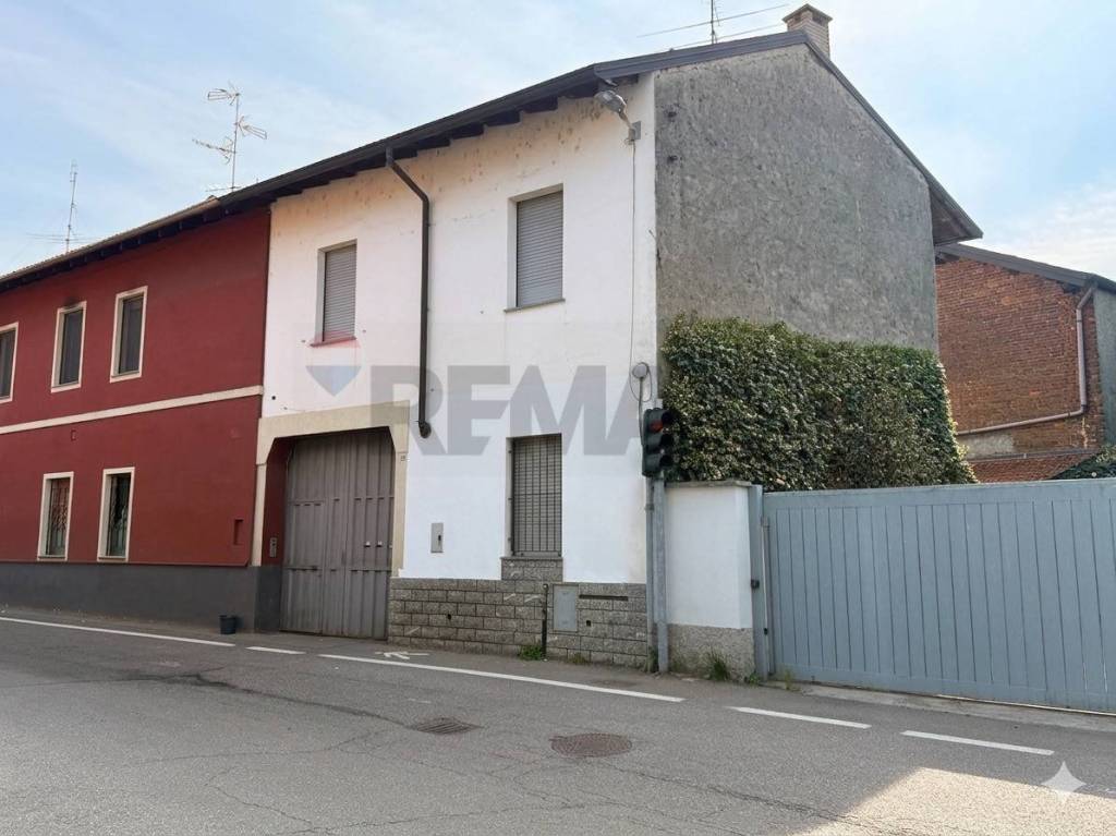 casa indipendente in affitto a Magnago