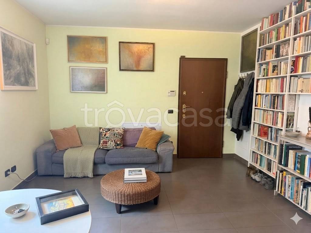 appartamento in affitto a Magnago