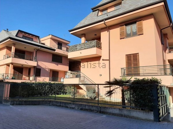 appartamento in affitto a Magnago