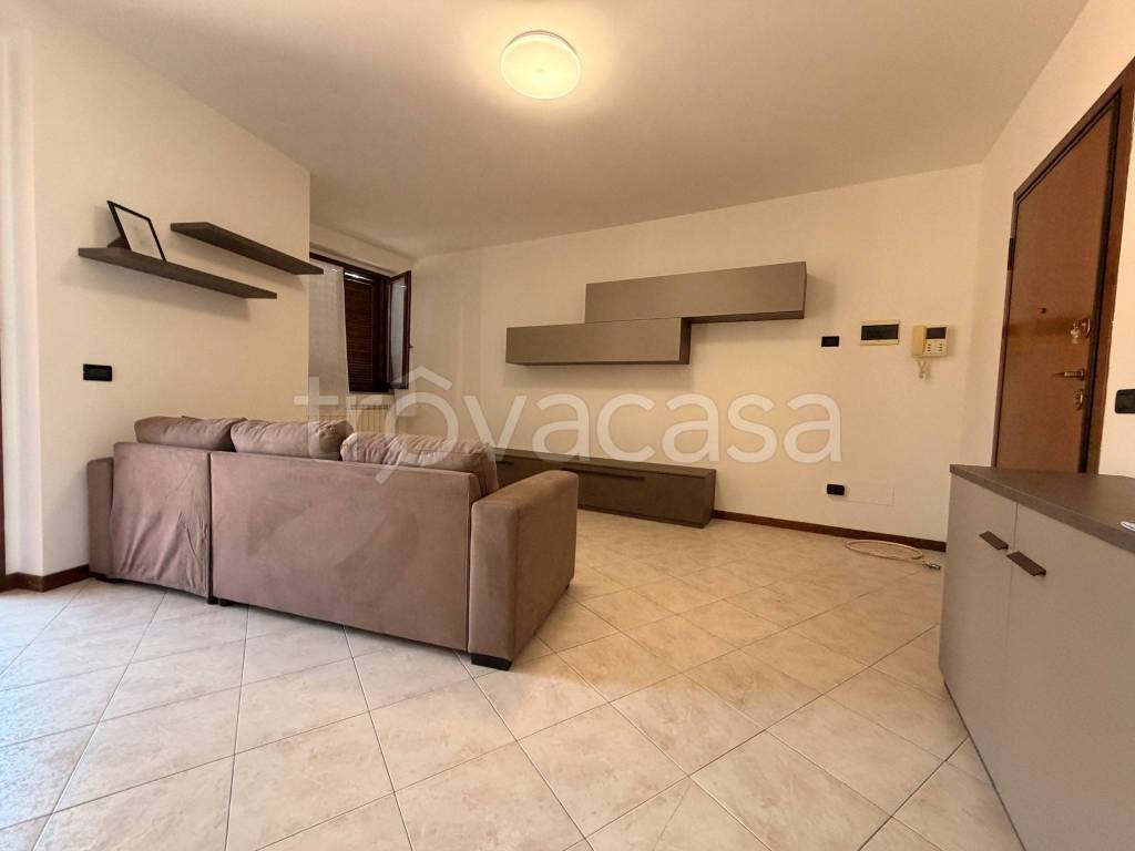 appartamento in affitto a Masate