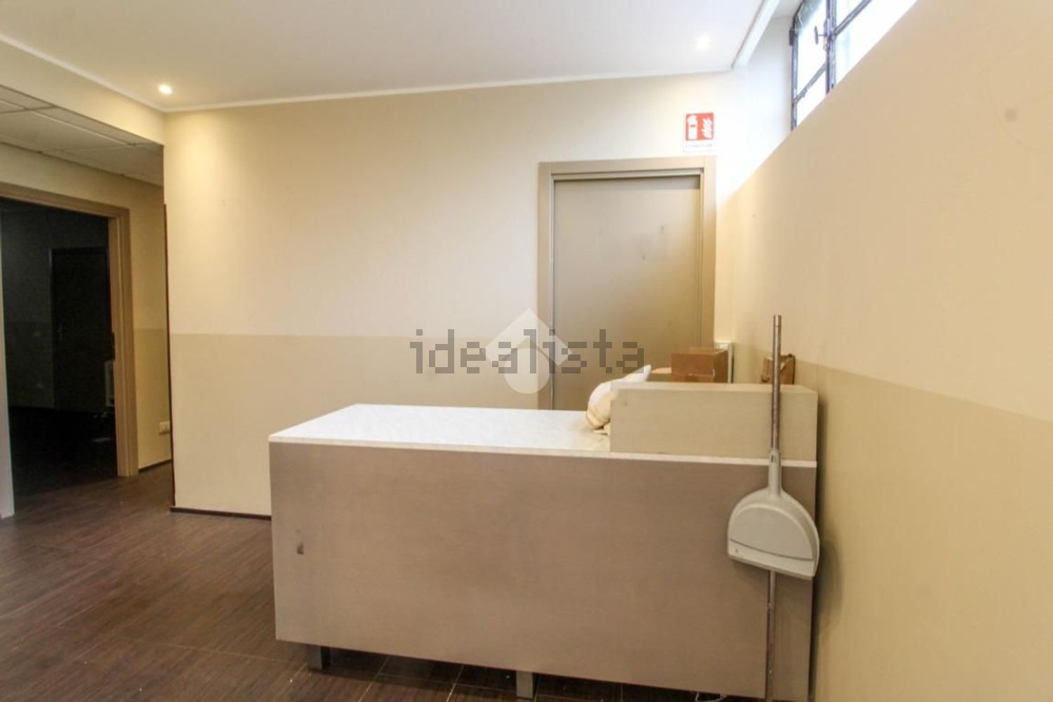 negozio in affitto a Melegnano