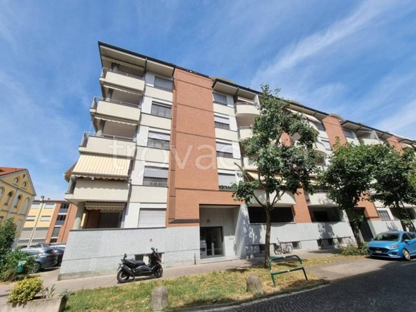 appartamento in affitto a Melegnano