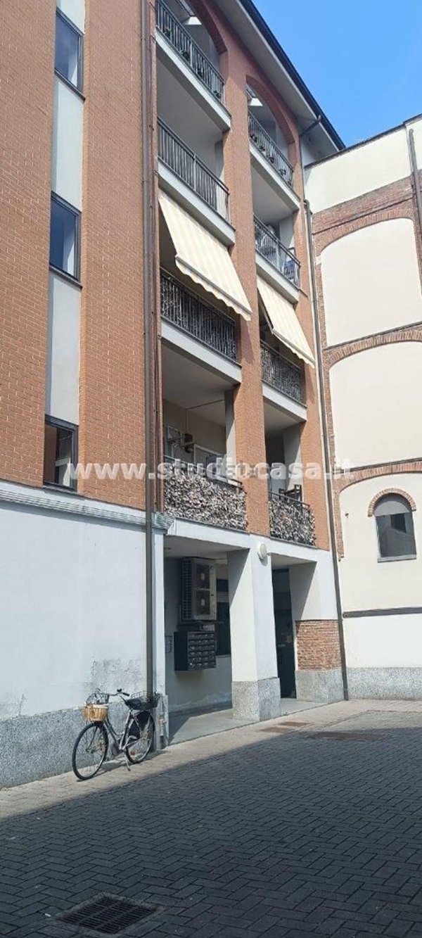 appartamento in affitto a Melegnano