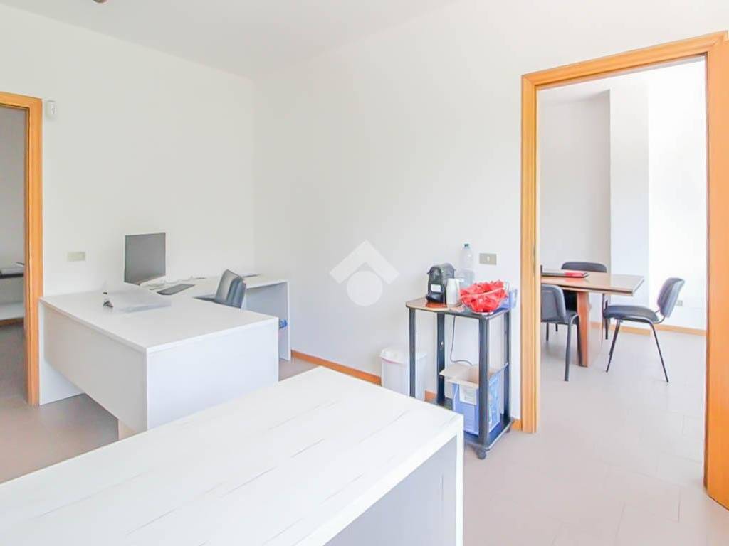 ufficio in affitto a Melegnano