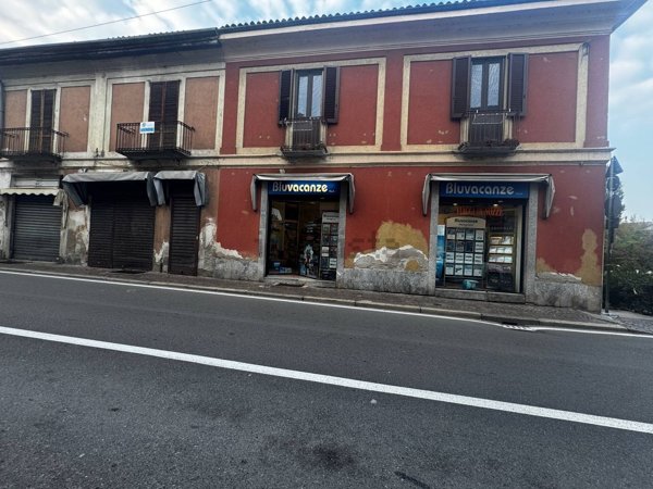negozio in affitto a Melegnano